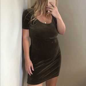 Vintage Energie Velvet Bodycon Dress